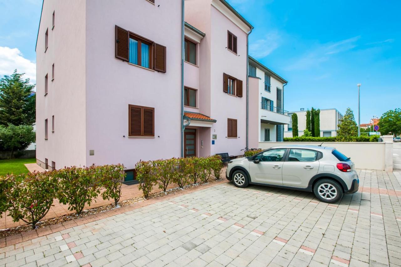 Apartments And Rooms Camaiore روفينج المظهر الخارجي الصورة