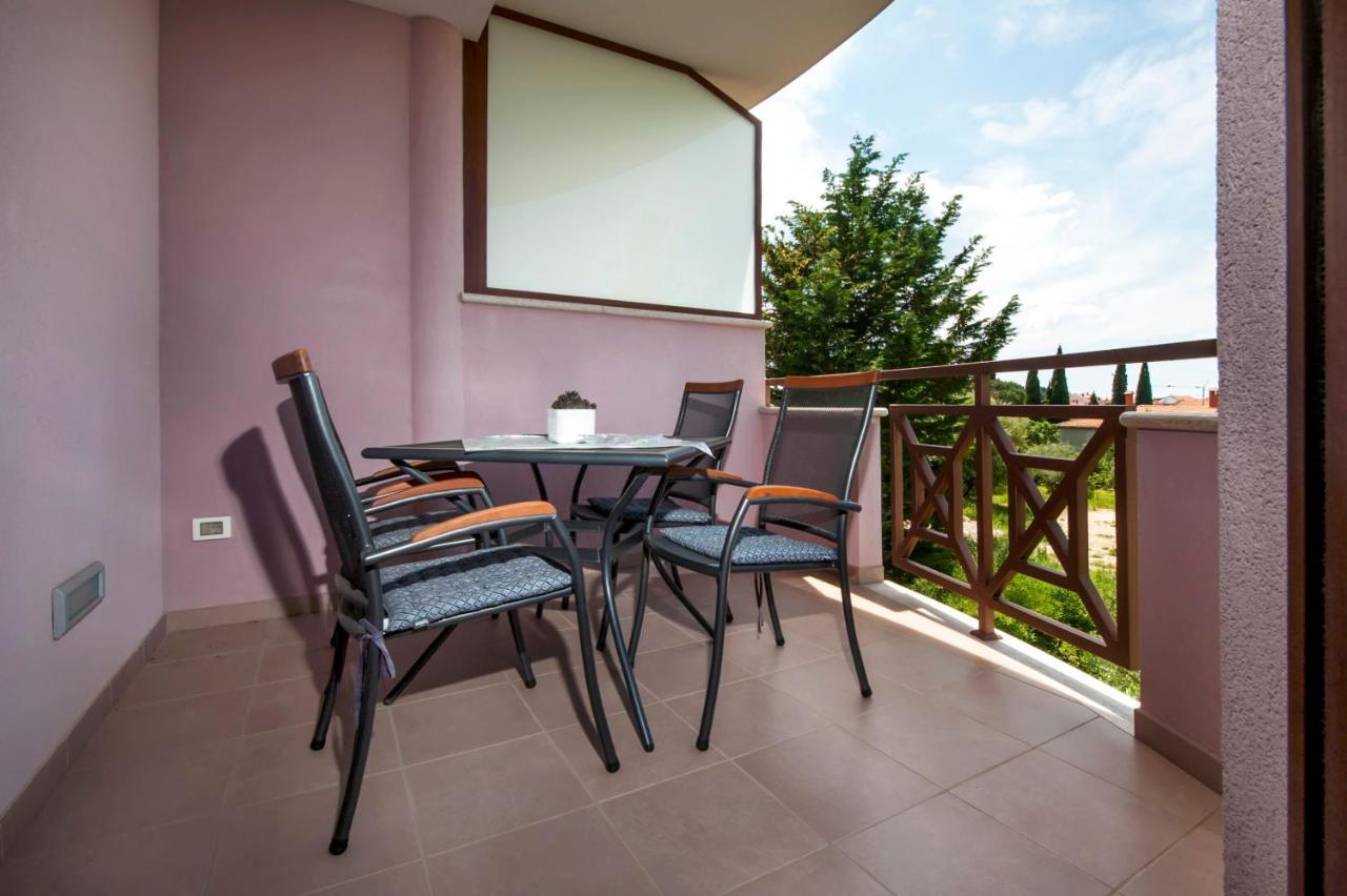 Apartments And Rooms Camaiore روفينج المظهر الخارجي الصورة