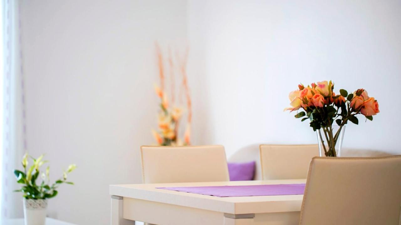 Apartments And Rooms Camaiore روفينج المظهر الخارجي الصورة