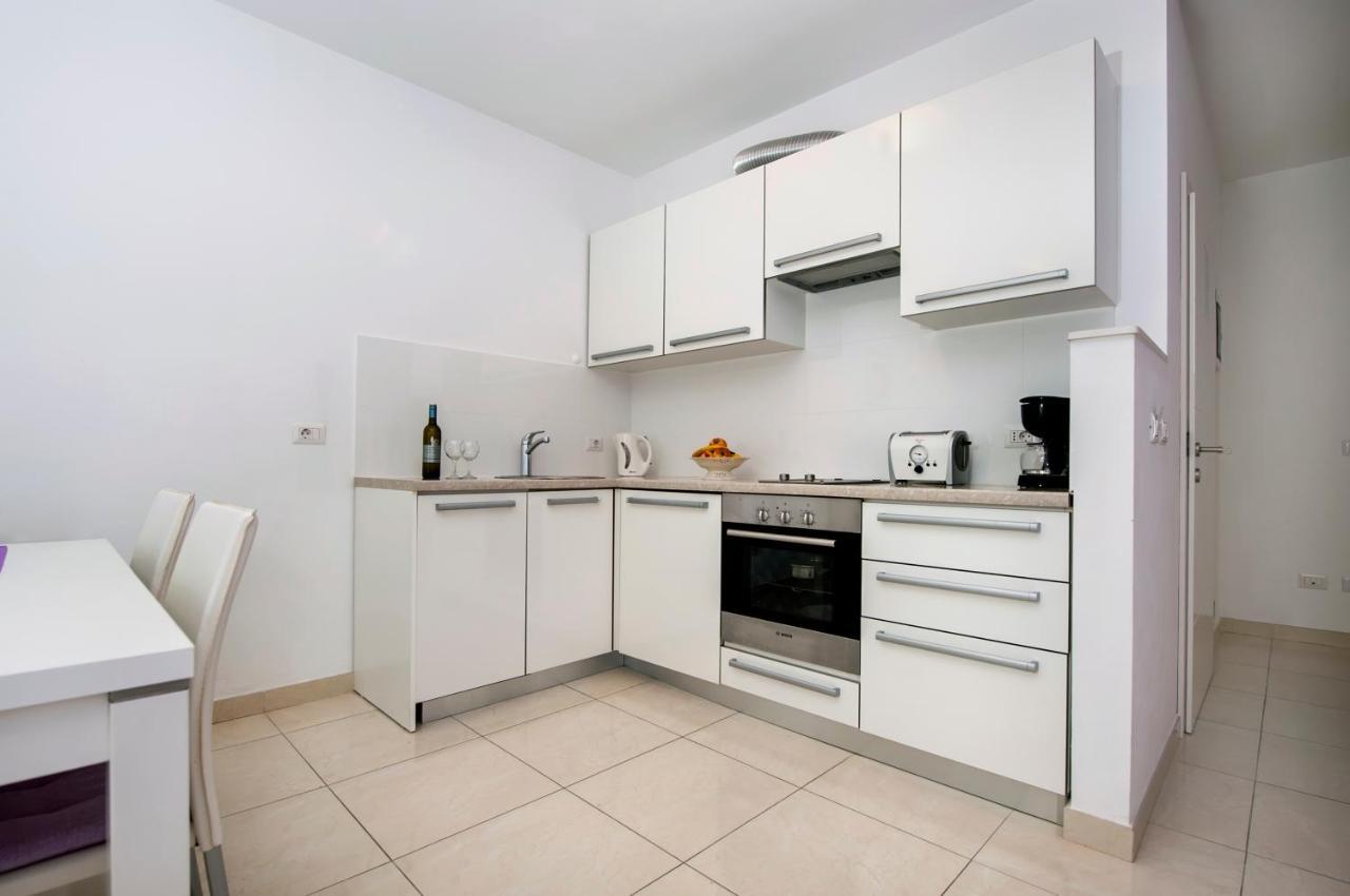 Apartments And Rooms Camaiore روفينج المظهر الخارجي الصورة