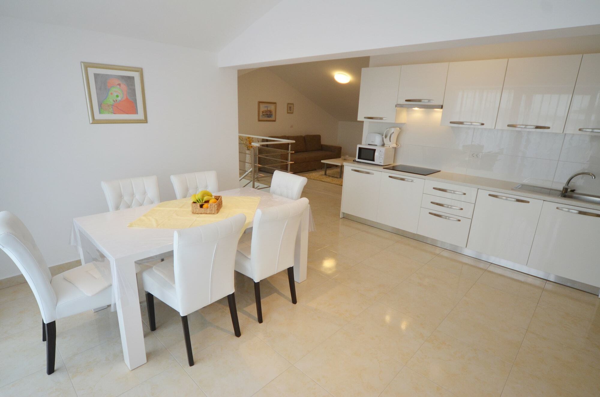 Apartments And Rooms Camaiore روفينج المظهر الخارجي الصورة